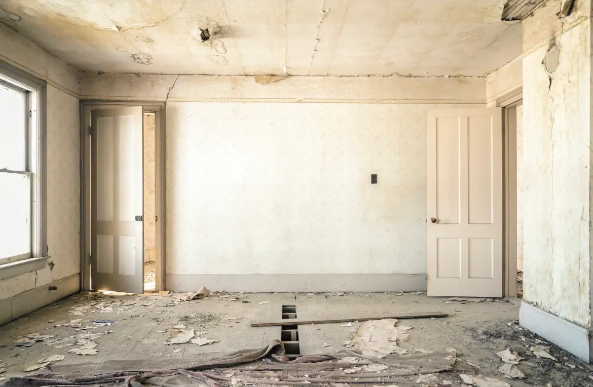 Waste disposal crew managing a cleanout project in Paramus